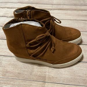 Suede sneaker wedges